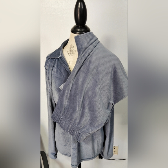 Calvin Klein Women's V-Neck Sweater in Slate - Picture 2 of 11